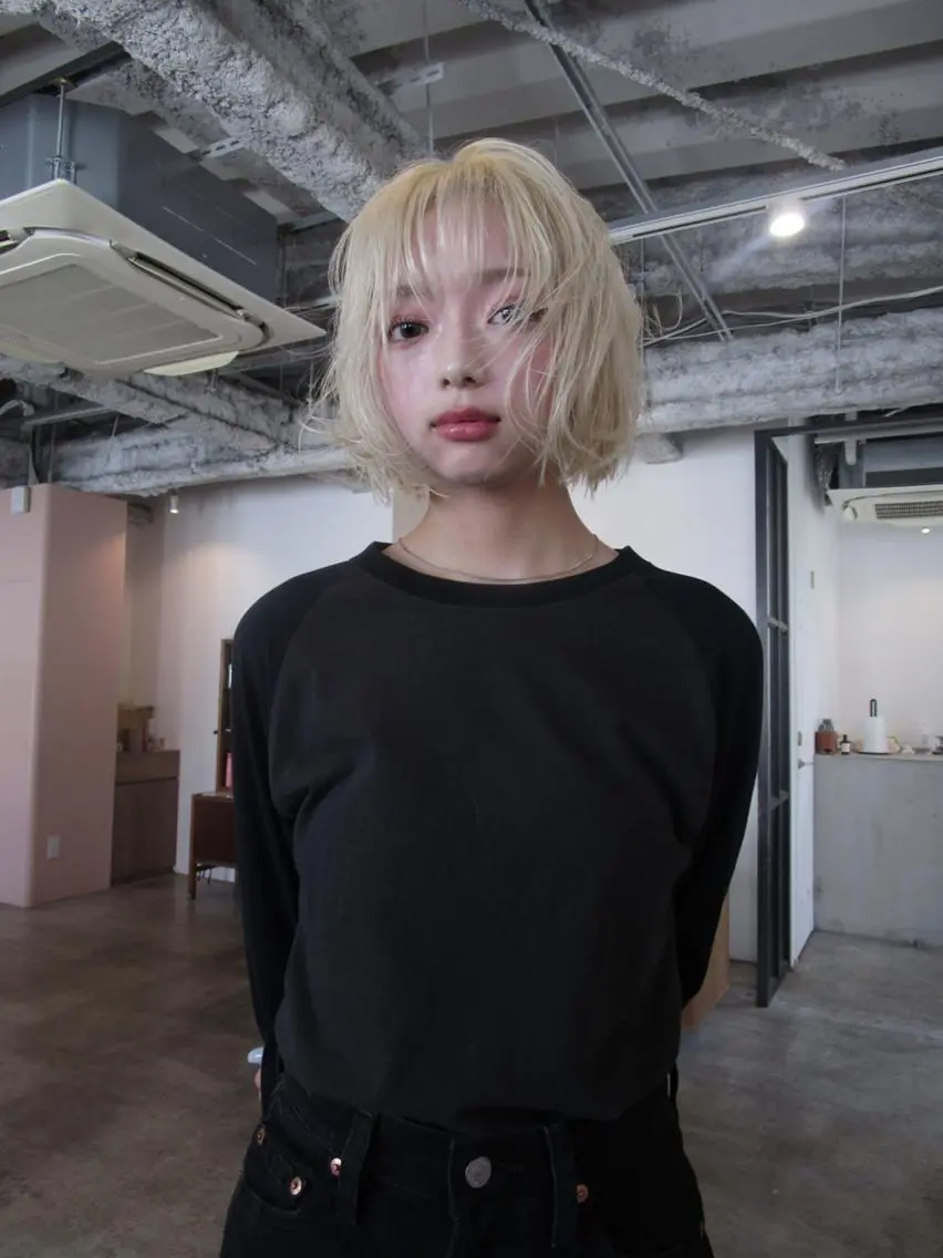 カラー ショート ショートボブ アディクシーカラー ベージュカラー 黒髪 ブリーチ ヘアカラー トリートメント CEINE+ officialのヘアスタイル