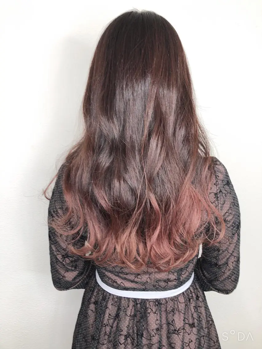 ロング カラー ブリーチ グラデーションカラー ヘアカラー Rubik難波樽本 譲二のヘアスタイル