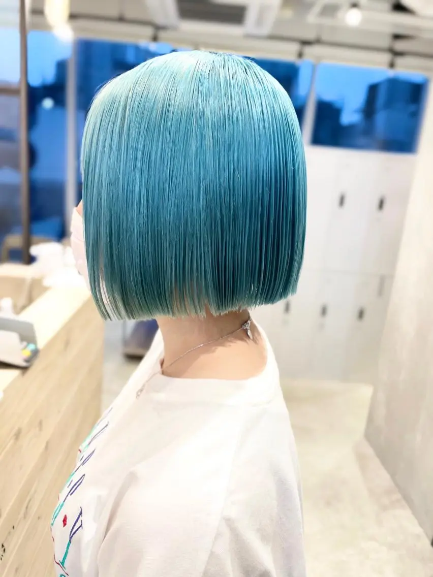 ショート カラー ハイトーン×レイヤー /遠藤将太のヘアスタイル