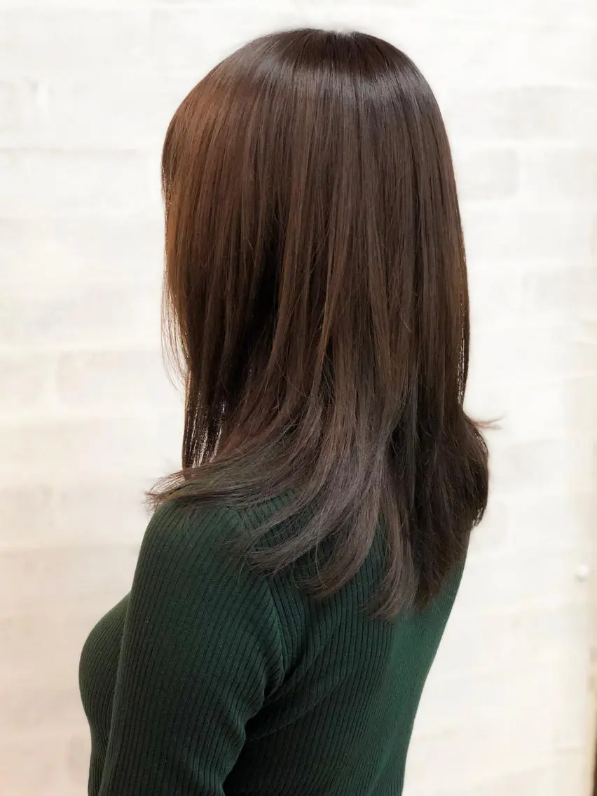 セミロング 顔周りカット レイヤーカット カット トリートメント カセヤ リョウのヘアスタイル