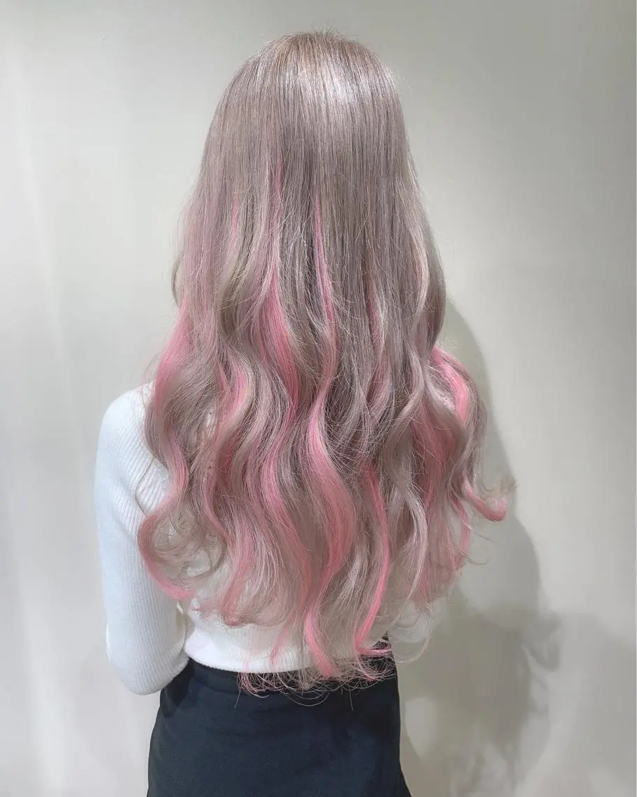 ロング カラー シールエクステ ブリーチ ケアブリーチ デザインカラー ハイトーンカラー ヘアカラー トリートメント 渋谷🤍ブリーチの神 🤍Yudaiのヘアスタイル