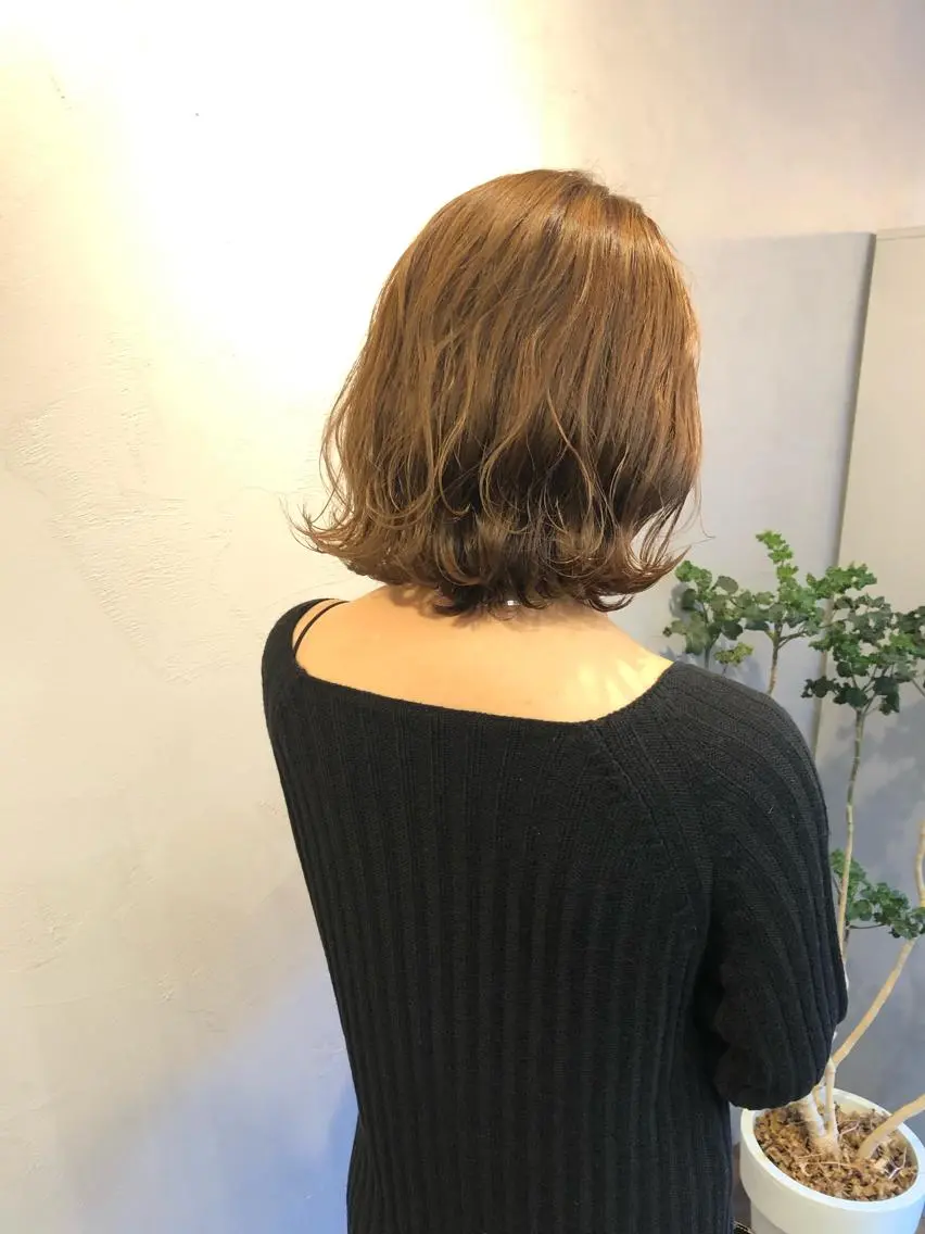 ショート カラー ベージュカラー ブリーチ ブリーチなしカラー カット ヘアカラー ベイリコルド　アトリ 店長　宮城一真のヘアスタイル