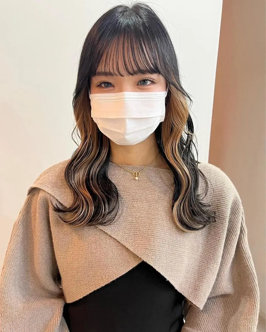 カラー 切りっぱなしボブ/ ブリーチカラー/大塚のヘアスタイル