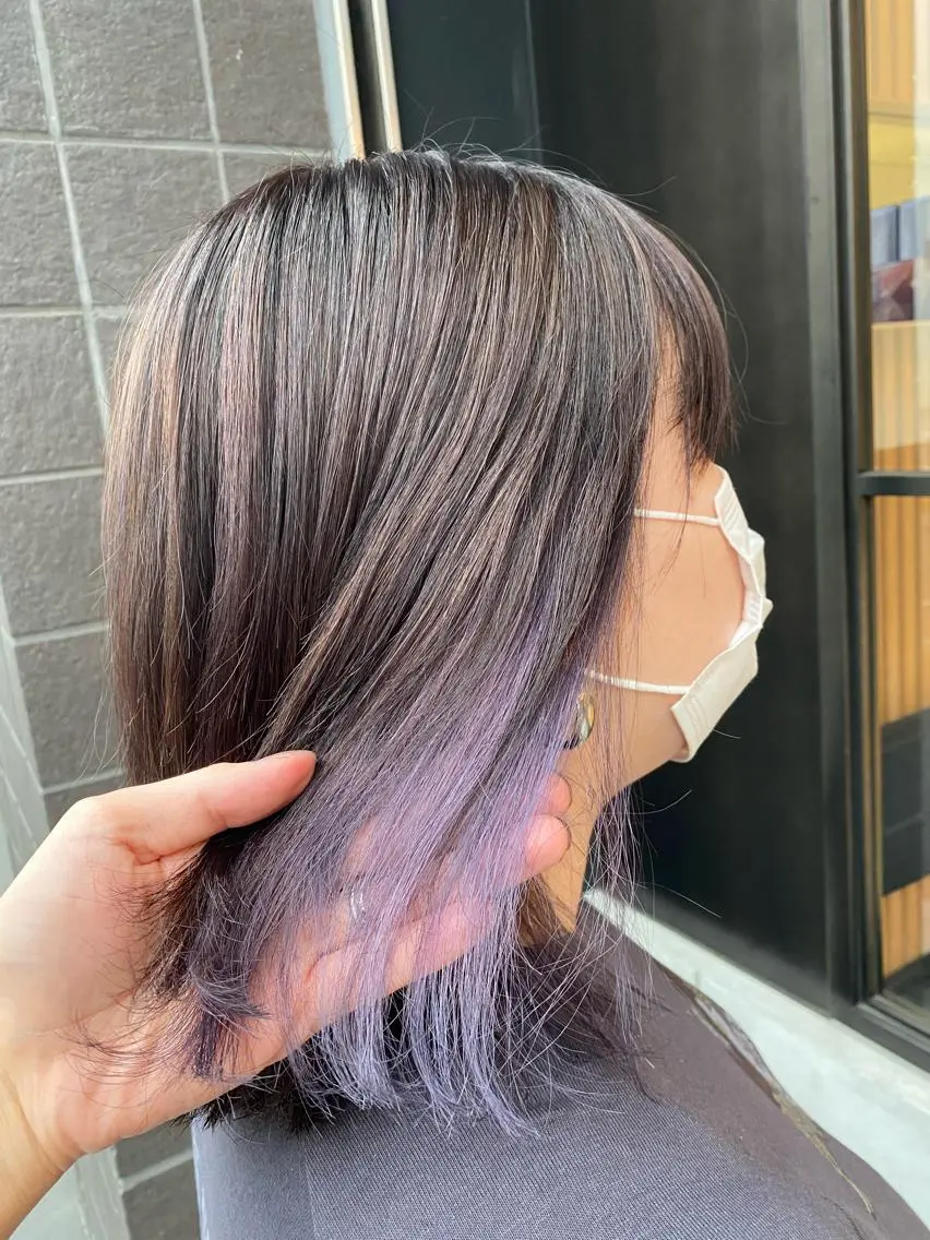 ミディアム カラー ブリーチ バイオレットカラー トリートメント 酸熱トリートメント 谷合 貴志のヘアスタイル
