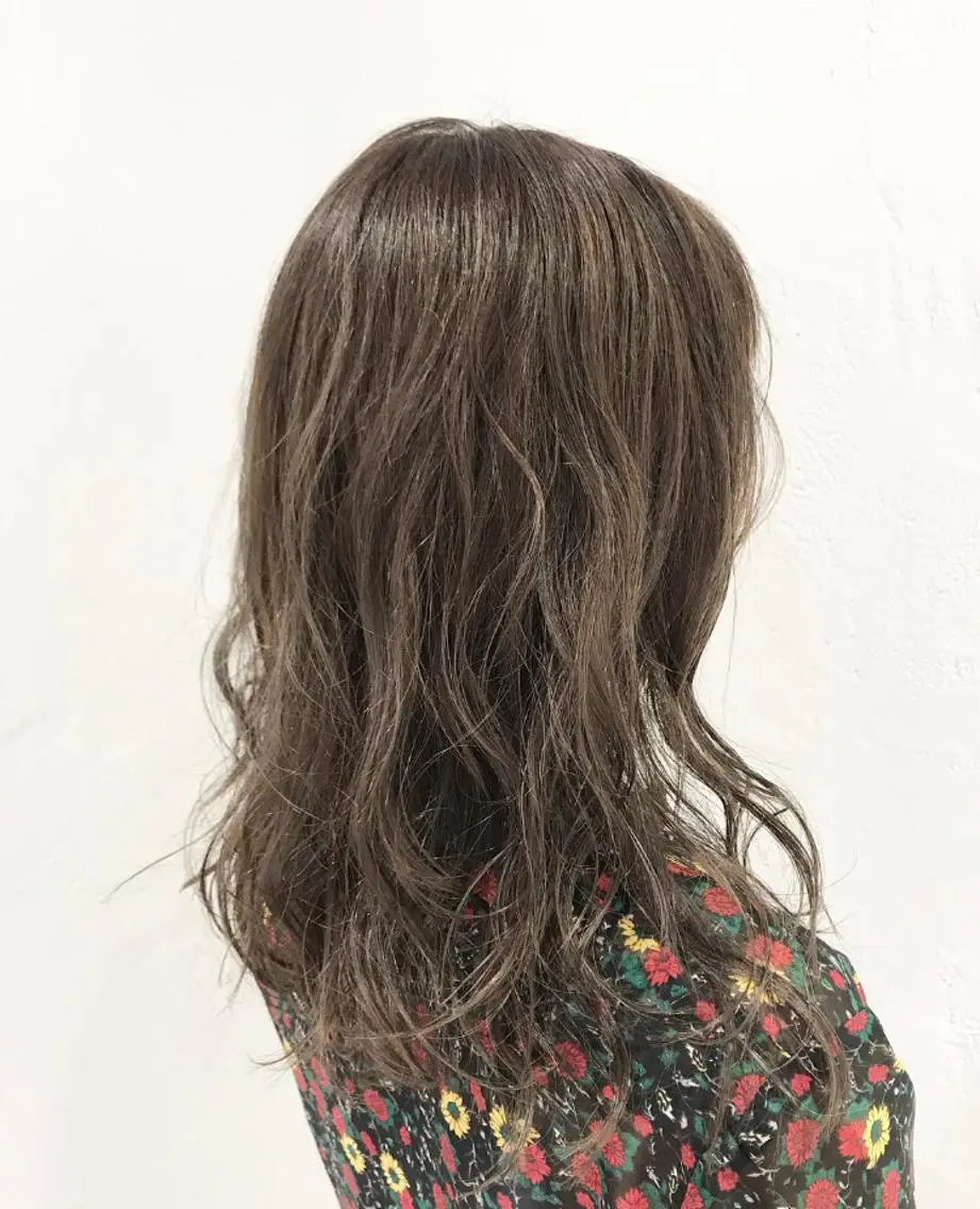 ミディアム カラー パーマ ヘアアレンジ マツエク・マツパ アッシュ 韓国ヘア/レイヤー /透明感カラー❤️のヘアスタイル