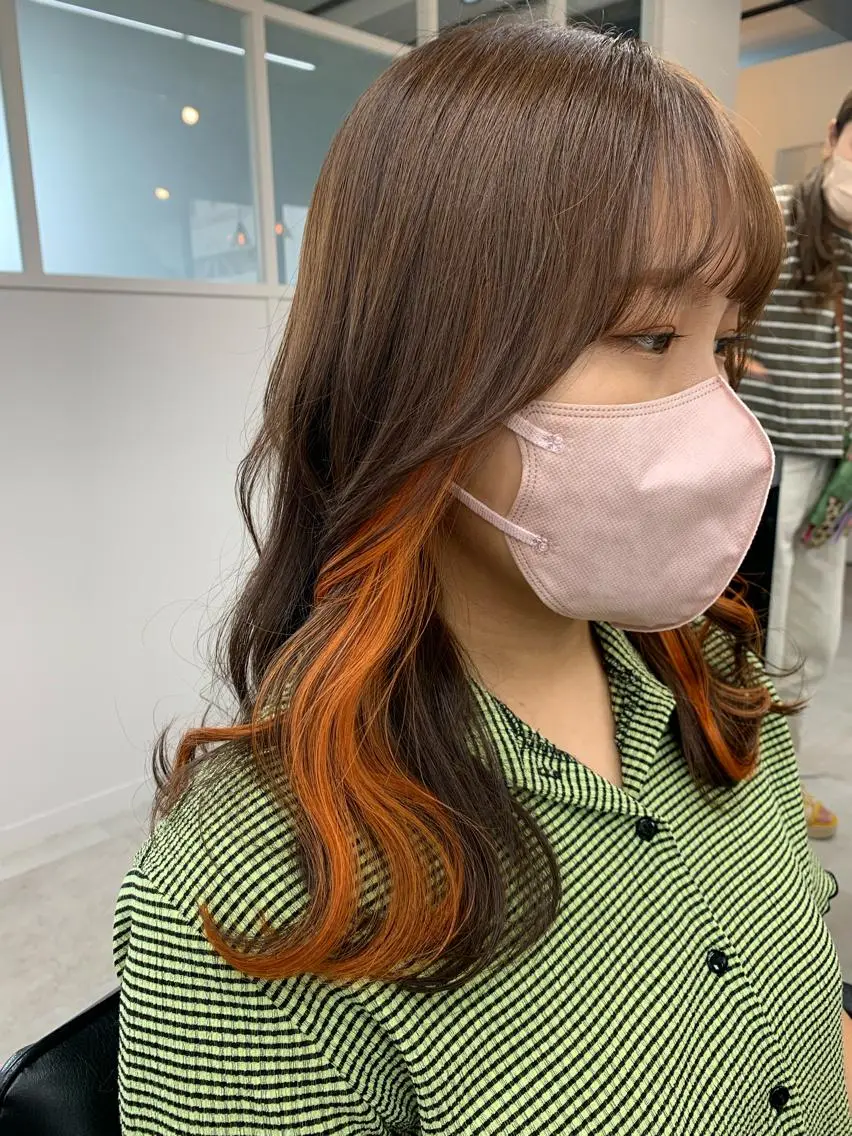 セミロング カラー ブリーチ インナーカラー オレンジ 韓国風ヘア カット ヘアカラー トリートメント 🌸MAYU🌸 ハイトーン➕レイヤーのヘアスタイル