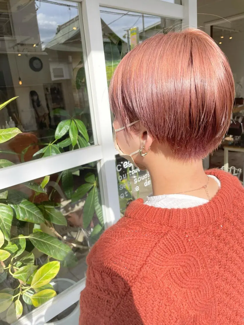 ショート カラー ヘアアレンジ ヘアカラー 鴫原 亜弥のヘアスタイル