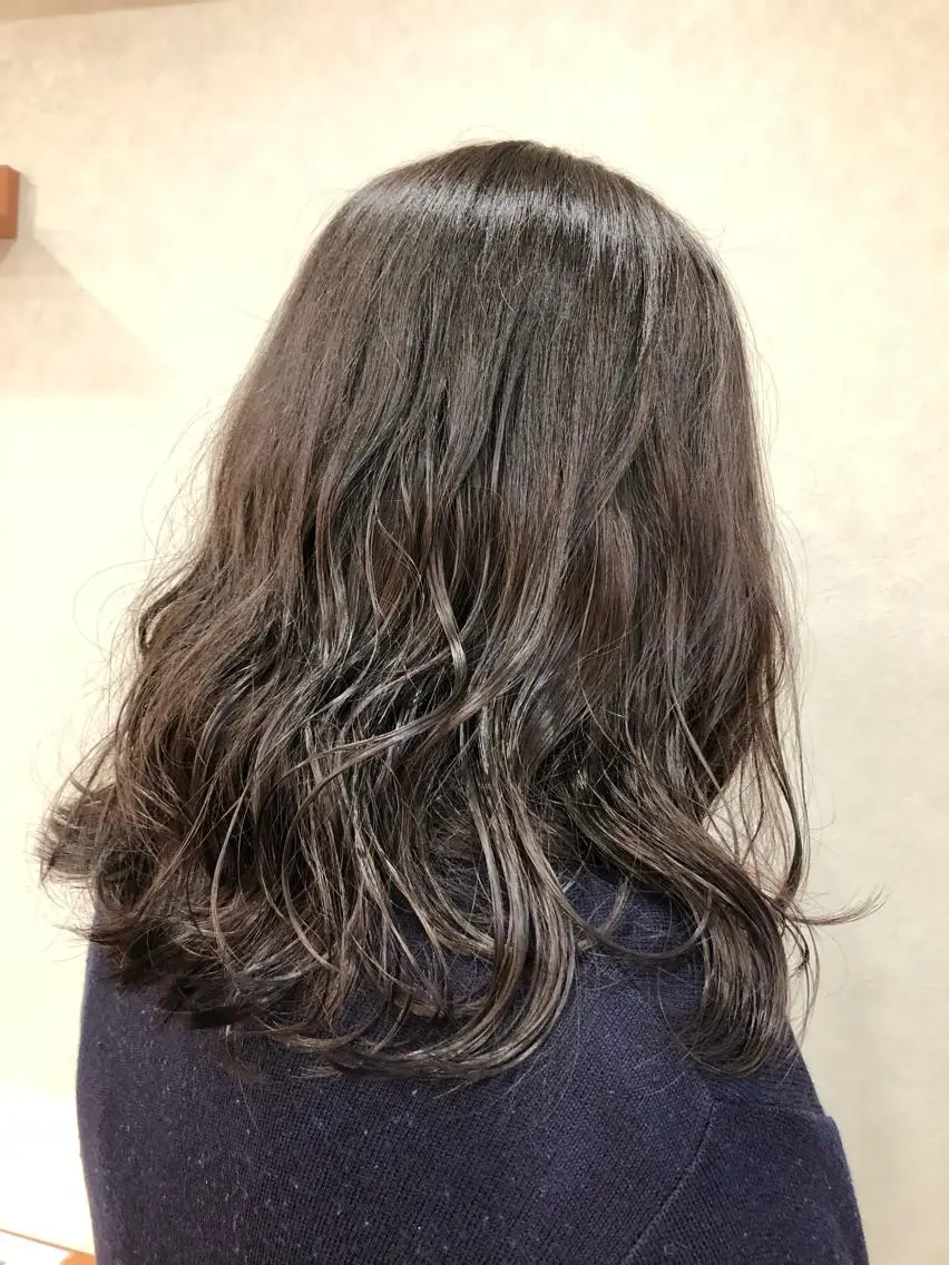 ミディアム パーマ 切りっぱなしボブ ミディアムパーマ ボブ 大野 まゆのヘアスタイル
