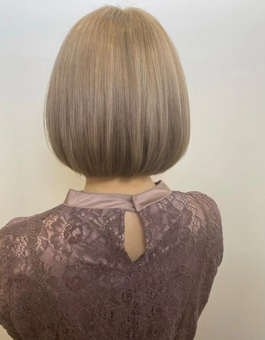 ショート カラー ベージュカラー ブロンド ブロンドベージュ 🌼 アユカのヘアスタイル