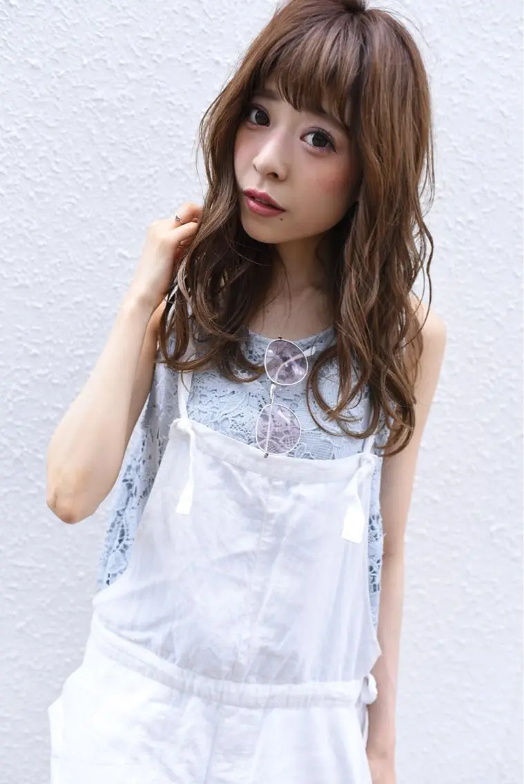 セミロング ai あいのヘアスタイル