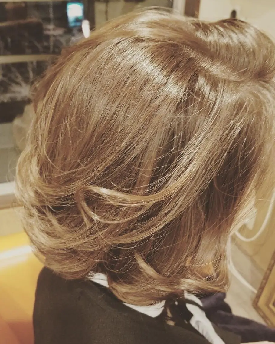 ショート カラー アディクシーカラー バレイヤージュ イルミナカラー 外国人風カラー レイヤーカット カット ヘアカラー トリートメント spa hair ark 富井直美のヘアスタイル