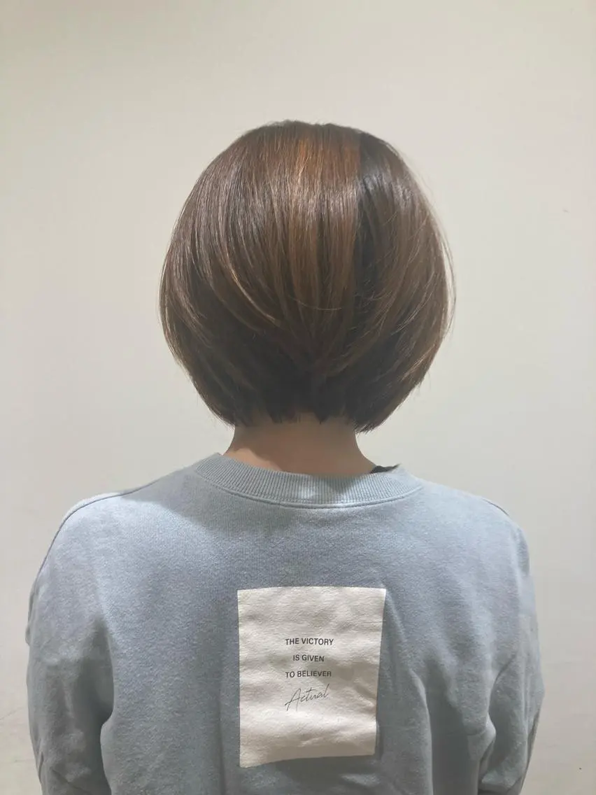 ショート ショートヘア 折本 沙織のヘアスタイル