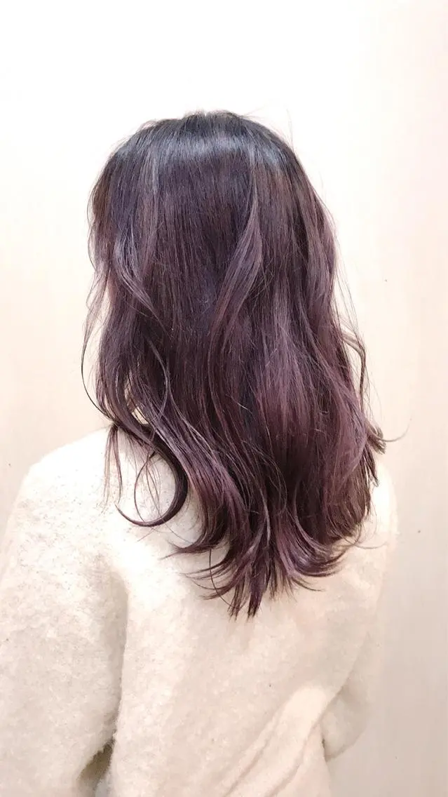 カラー ブリーチ グラデーションカラー ピンクカラー 磧本 祐里恵のヘアスタイル
