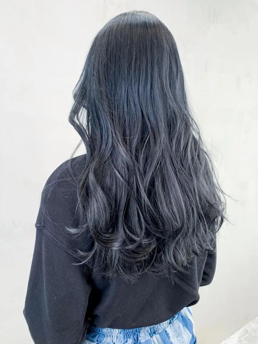 セミロング パーマ ヘアアレンジ カラー 黒髪 ブルーカラー ブルーブラック ITbyALBUM 中野店のヘアスタイル