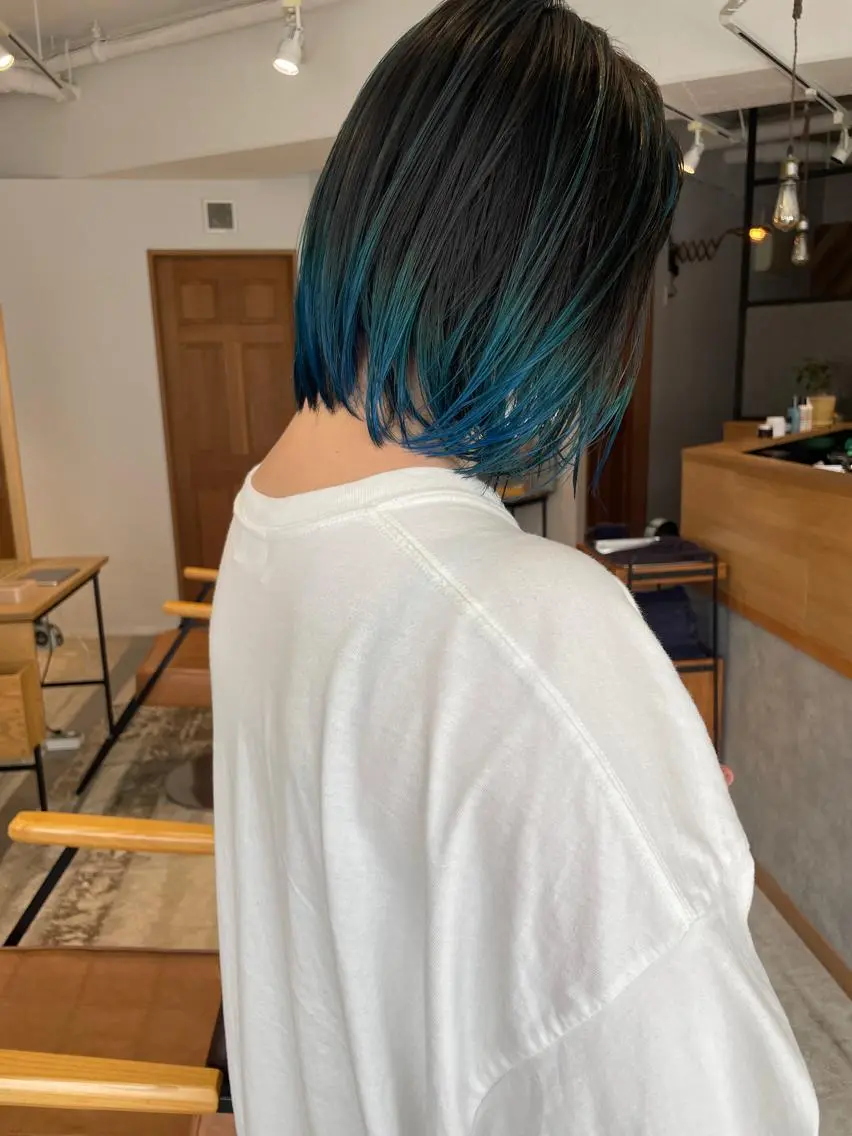 ミディアム 東 みのりのヘアスタイル