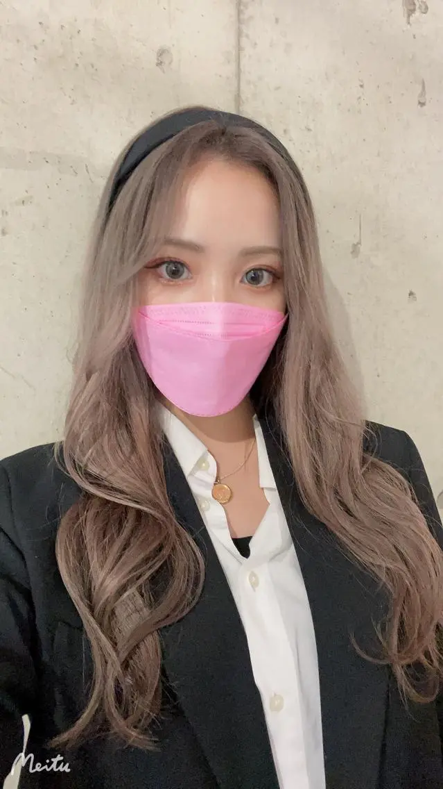 セミロング カラー ブリーチ ケアブリーチ 髪質改善.縮毛矯正 ×韓国ヘアyukiのヘアスタイル
