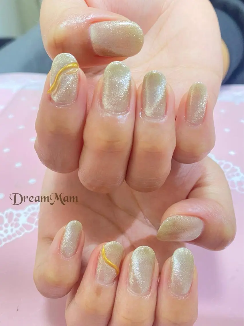 ネイル フレンチネイル ジェルネイル ガラスフレンチ グリーン マグネットネイル Nail Salon Dream Mamのネイルデザイン