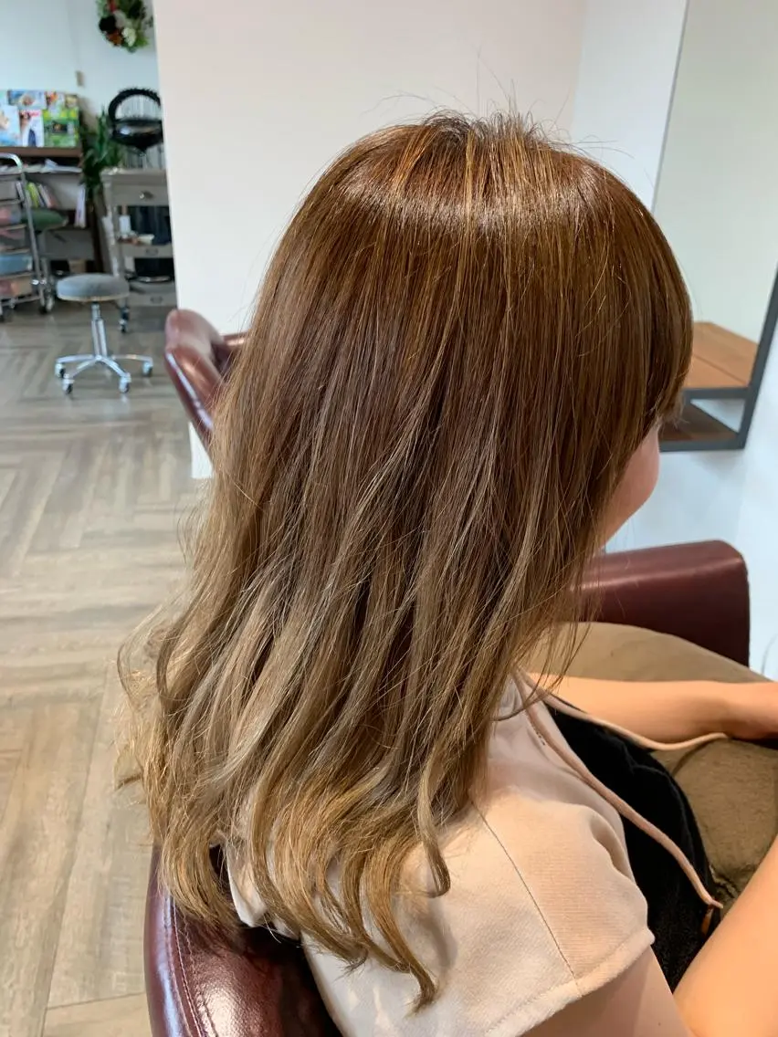 セミロング カット ヘアカラー トリートメント HairDesign JAMのヘアスタイル
