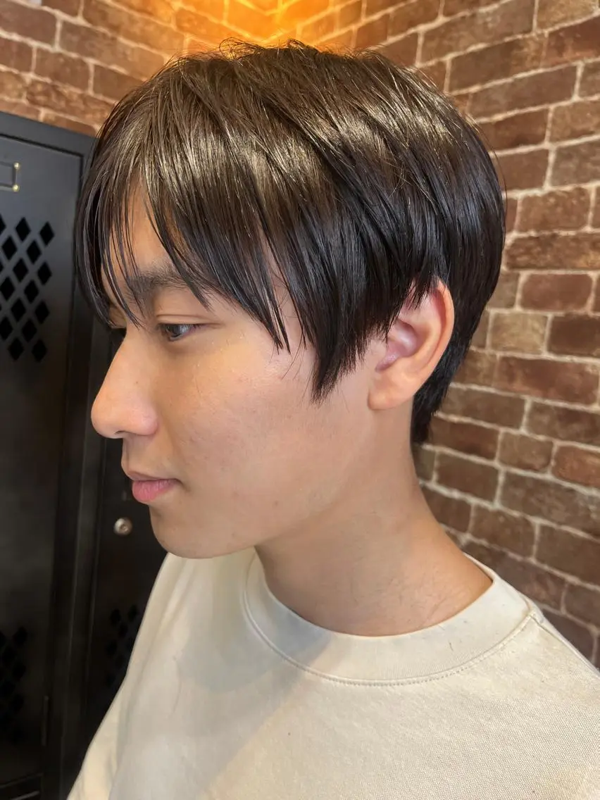 ショート カラー パーマ ヘアアレンジ メンズ キッズ ネイル マツエク・マツパ アイブロウ メンズブリーチ メンズハイライト メンズインナーカラー メンズ韓国風 ブリーチ 久木原 ゆりのヘアスタイル