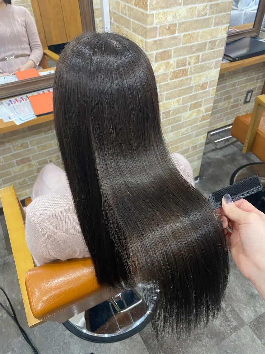 ロング トリートメント 美髪ヘア 🤍erikaのヘアスタイル