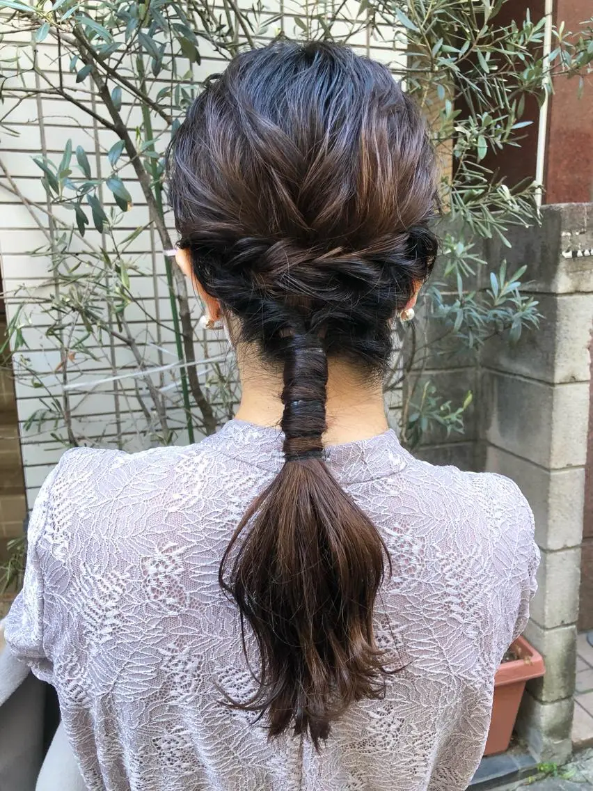 ミディアム ヘアアレンジ ハイトーン/ブリーチ 似合せカット/パーマのヘアスタイル