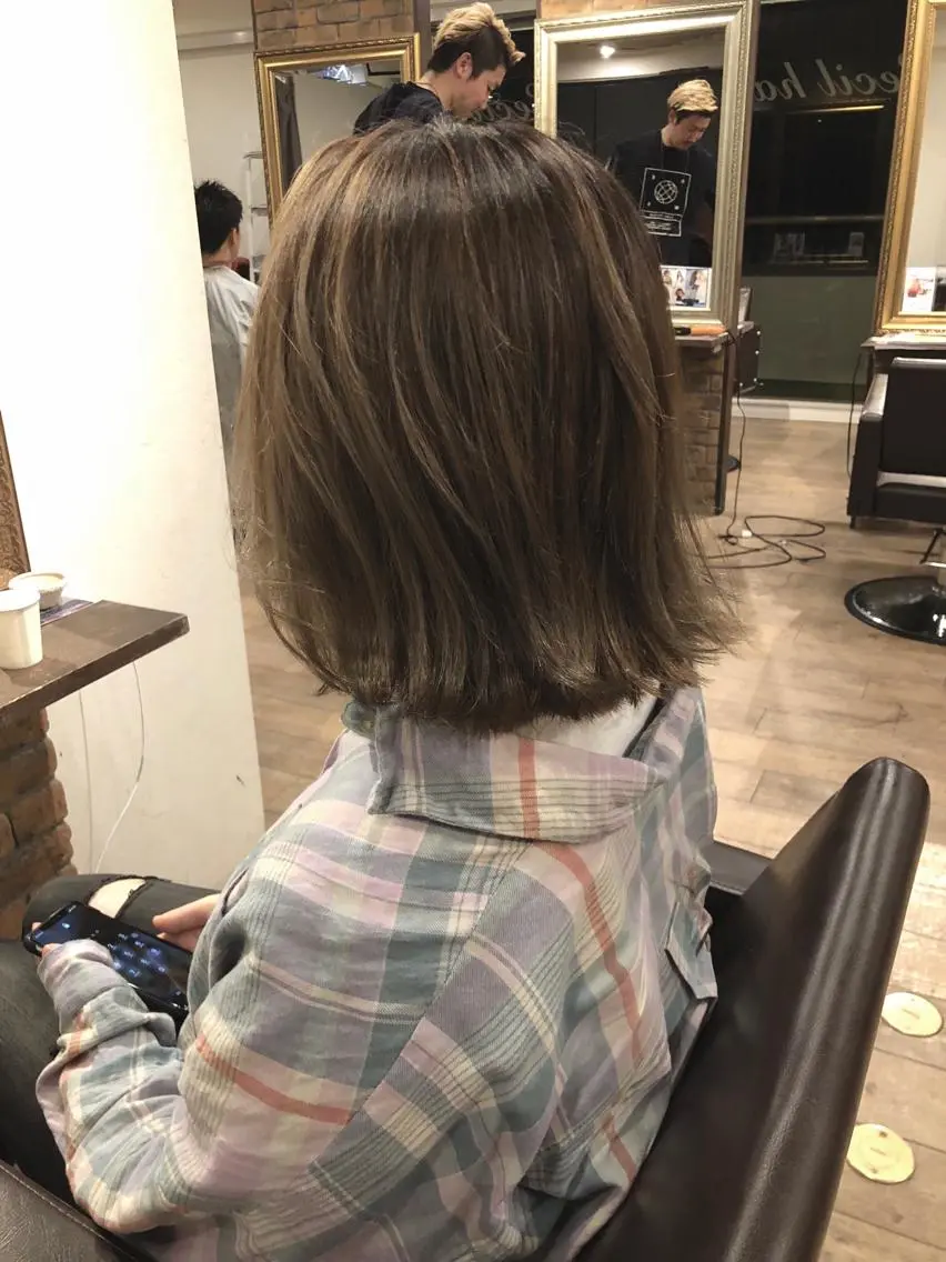 ショート カラー バレイヤージュ グレージュ レイヤーカット 美髪・艶髪特化美容師 RYOJIのヘアスタイル