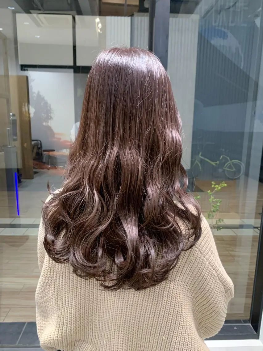 ロング カラー ヘアアレンジ カット ヘアカラー トリートメント yuka .のヘアスタイル