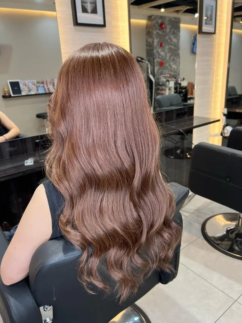 ロング カラー ベージュカラー ブリーチ 透明感カラー トリートメント ヘアカラー トリートメント 🌈カラー特化 ハイトーンけいと🌈のヘアスタイル
