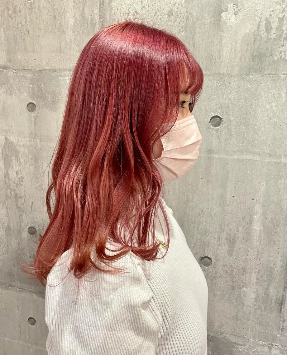 ミディアム 興津/韓国レイヤー ダブルカラー美髪縮毛のヘアスタイル