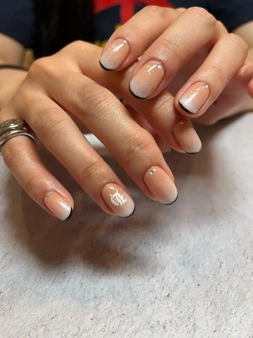ネイル ハンドネイル 【LINON】 airiのネイルデザイン