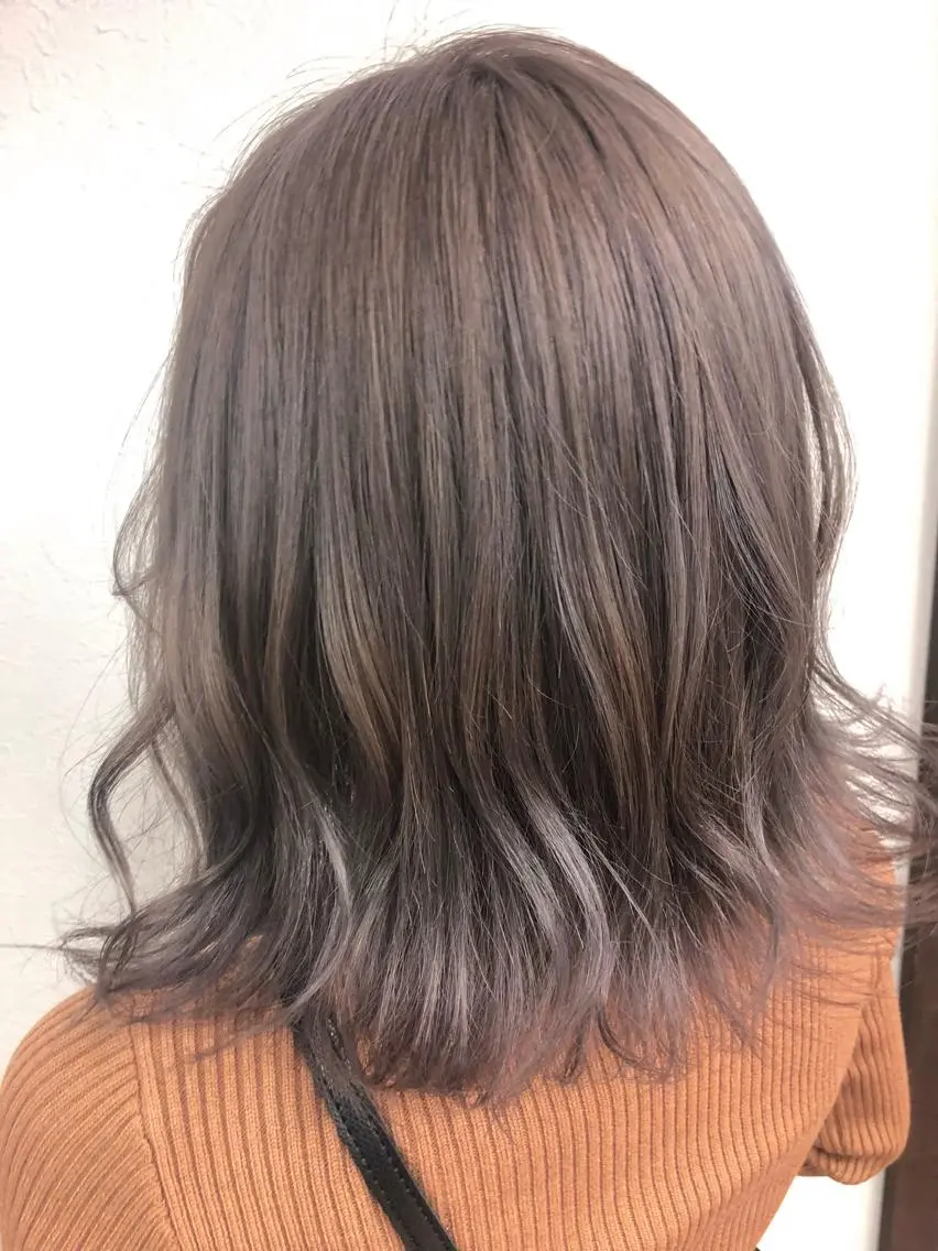 カラー 最高級エクステ /羽エクステ白石宇由のヘアスタイル