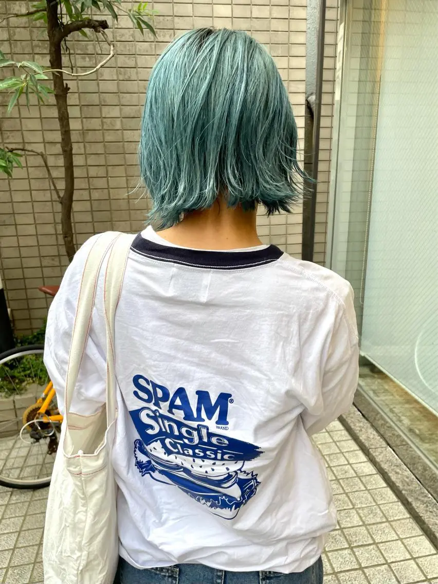 ショート カラー 切りっぱなしボブ ハイトーンカラー ボブ 外ハネヘア ハイトーン/レイヤー /ウルフ⭐️永田⭐️のヘアスタイル
