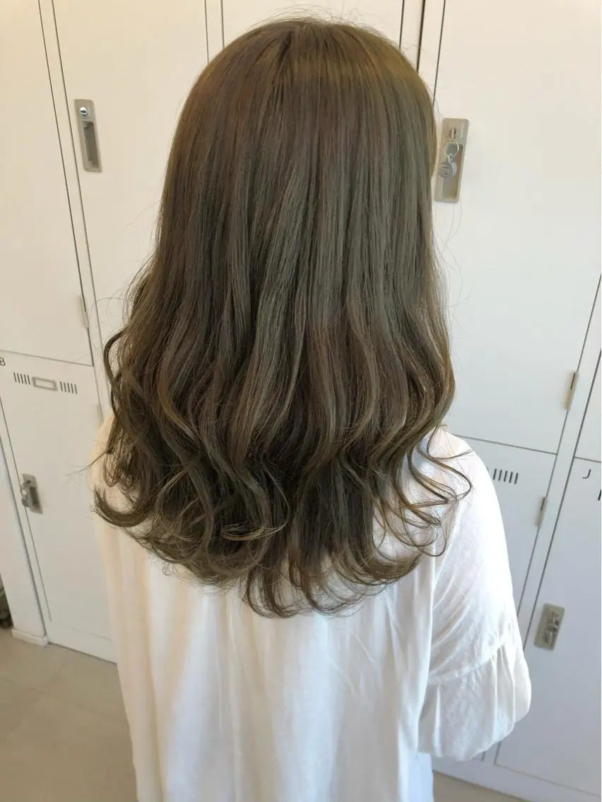 ロング カラー ベージュカラー オリーブベージュ ヘアカラー トリートメント Saori / ボブ /顔周り/カラー🎀のヘアスタイル