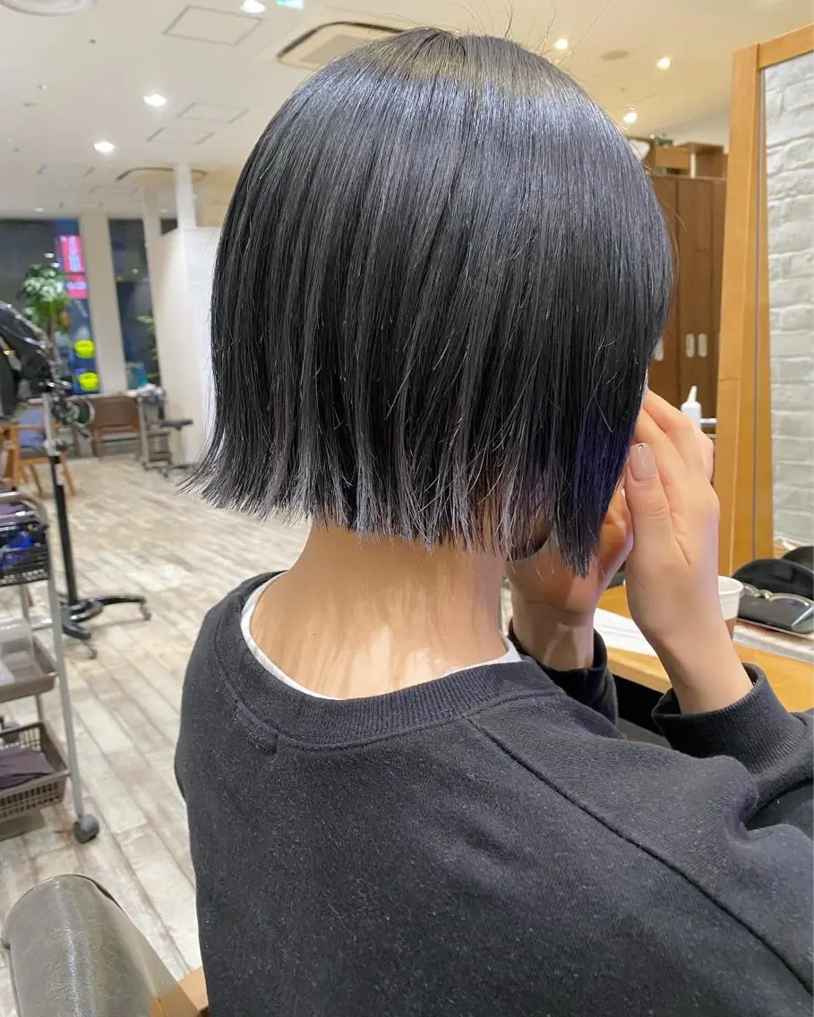 ショート 切りっぱなしボブ ボブ 栗原 瑞稀のヘアスタイル