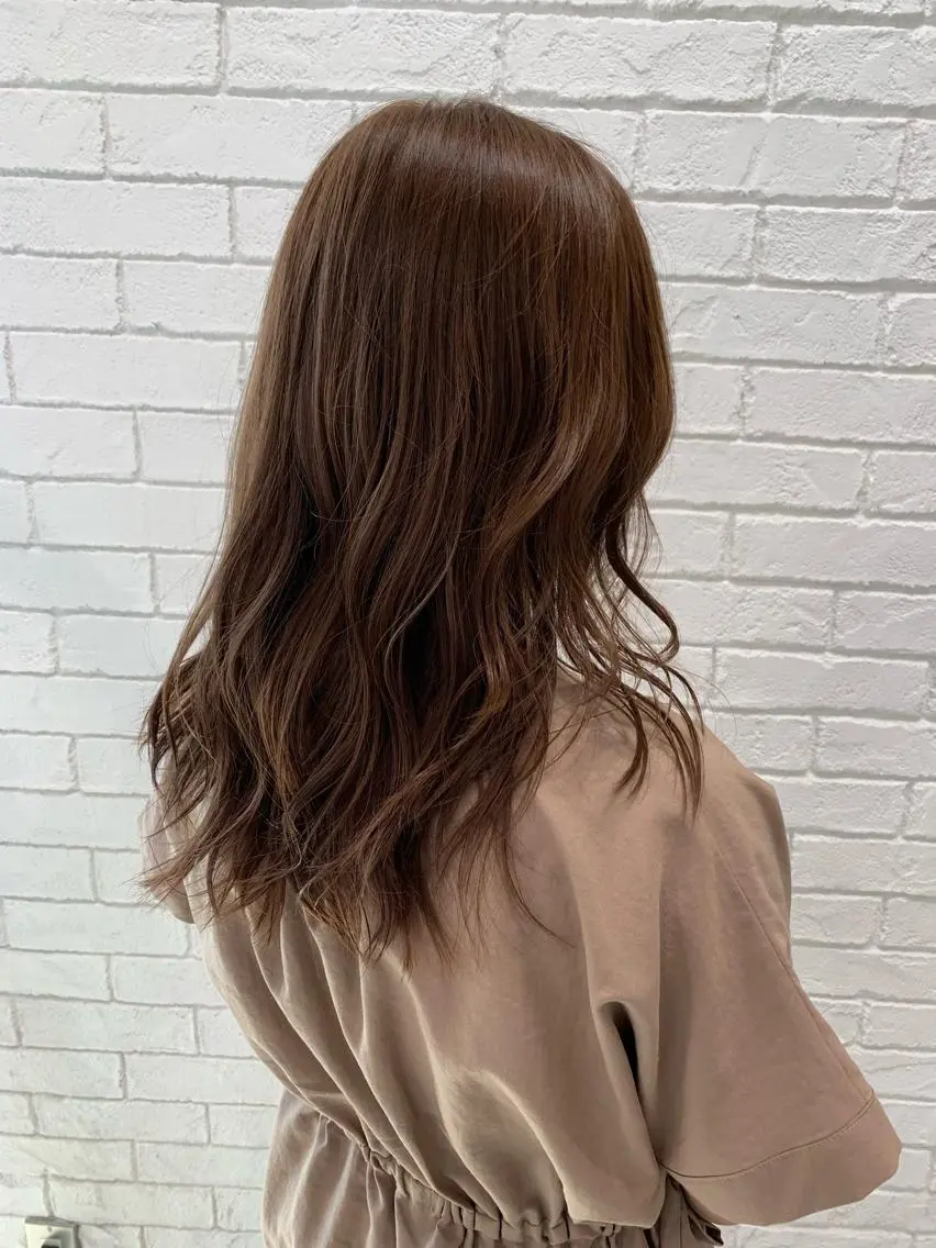 ロング カラー 韓国レイヤー×艶髪 ハイトーンRyukiのヘアスタイル