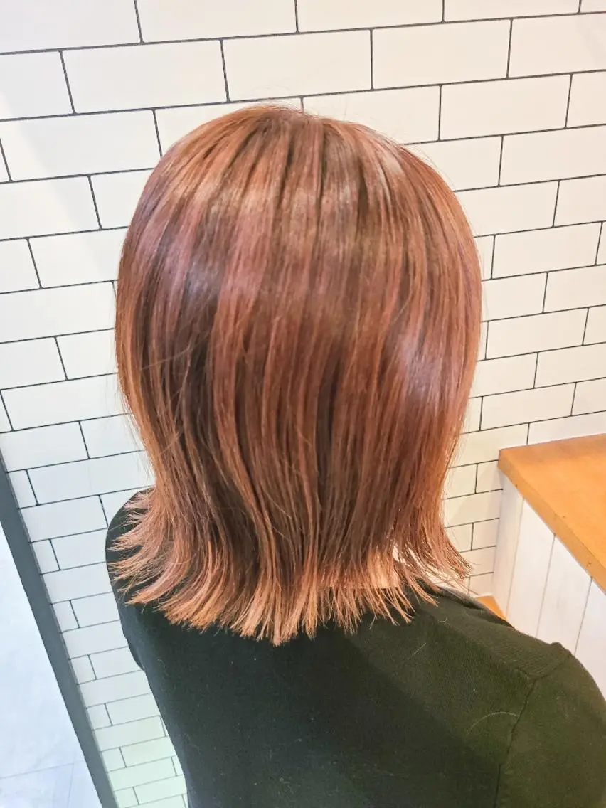 ショート カラー ベージュカラー ブリーチ ハイライトカラー ピンクカラー ピンクベージュ muk hair篠村 髪質改善/完全個室のヘアスタイル