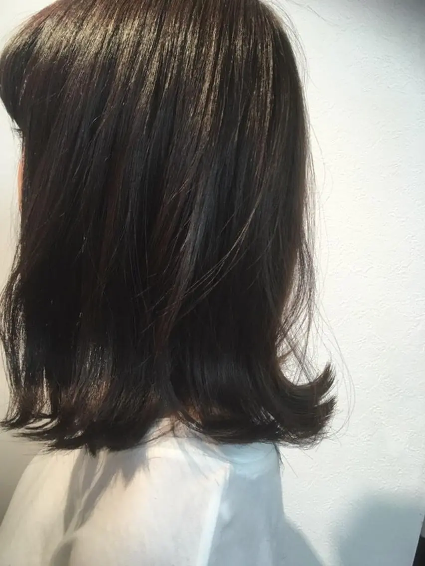 ミディアム 切りっぱなしボブ ボブ 外ハネヘア 安永 涼のヘアスタイル