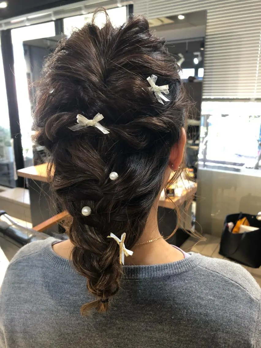 セミロング ヘアアレンジ 透明感カラー🤎 ゆりのヘアスタイル