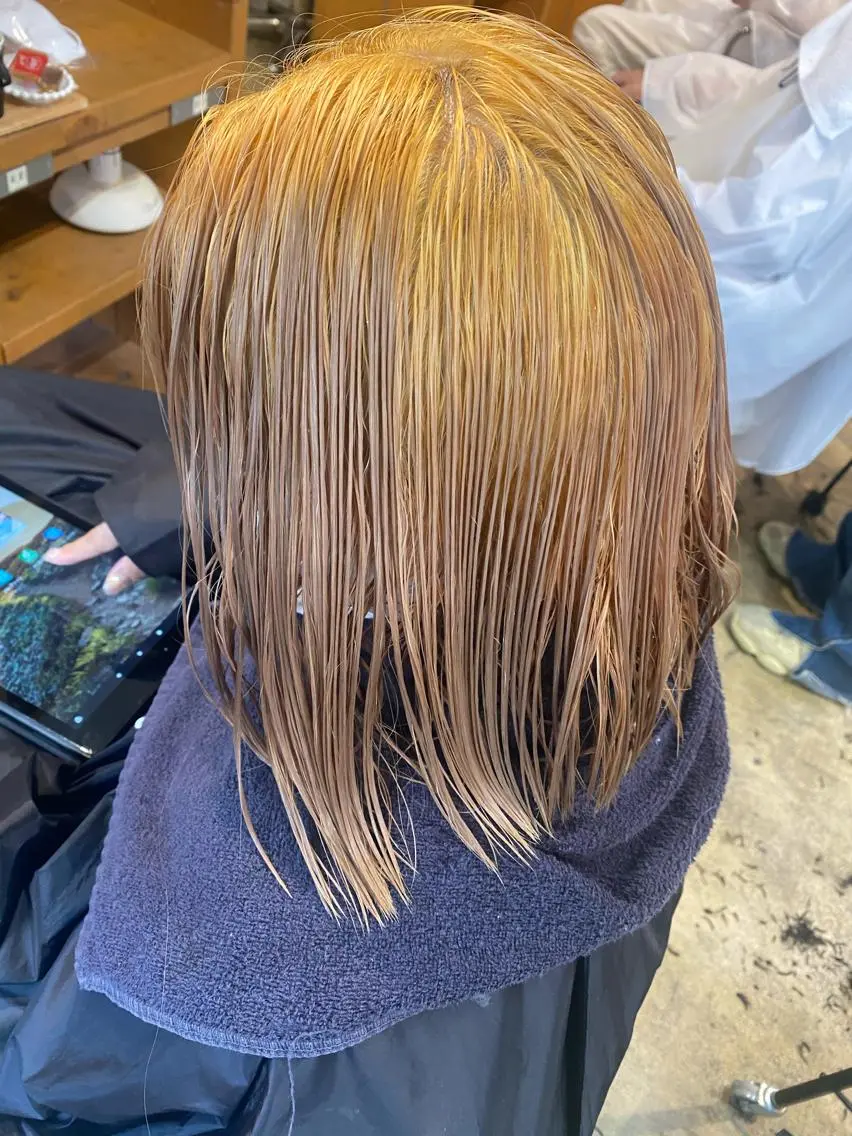 ミディアム カラー パーマ ヘアアレンジ メンズ キッズ ネイル マツエク・マツパ メンズブリーチ ブリーチ ウルフカット モデル募集中！ミカのヘアスタイル