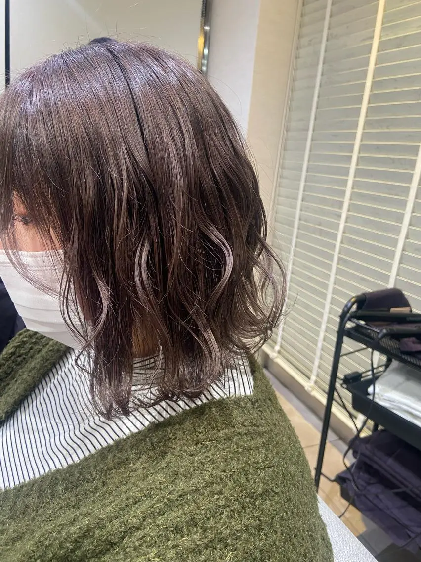 ミディアム カラー ヘアカラー ハラダ ヒナミのヘアスタイル