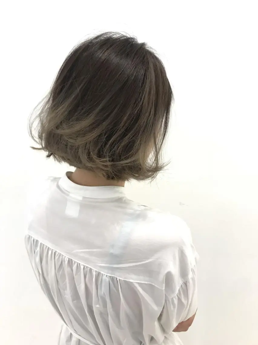 ミディアム カラー パーマ ハイトーンブリーチ 土坂　由志【京都】のヘアスタイル
