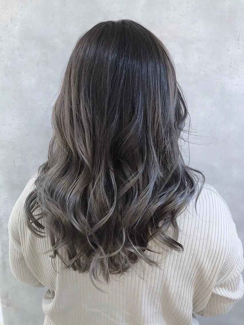セミロング カラー MOU namba ムウナンバのヘアスタイル