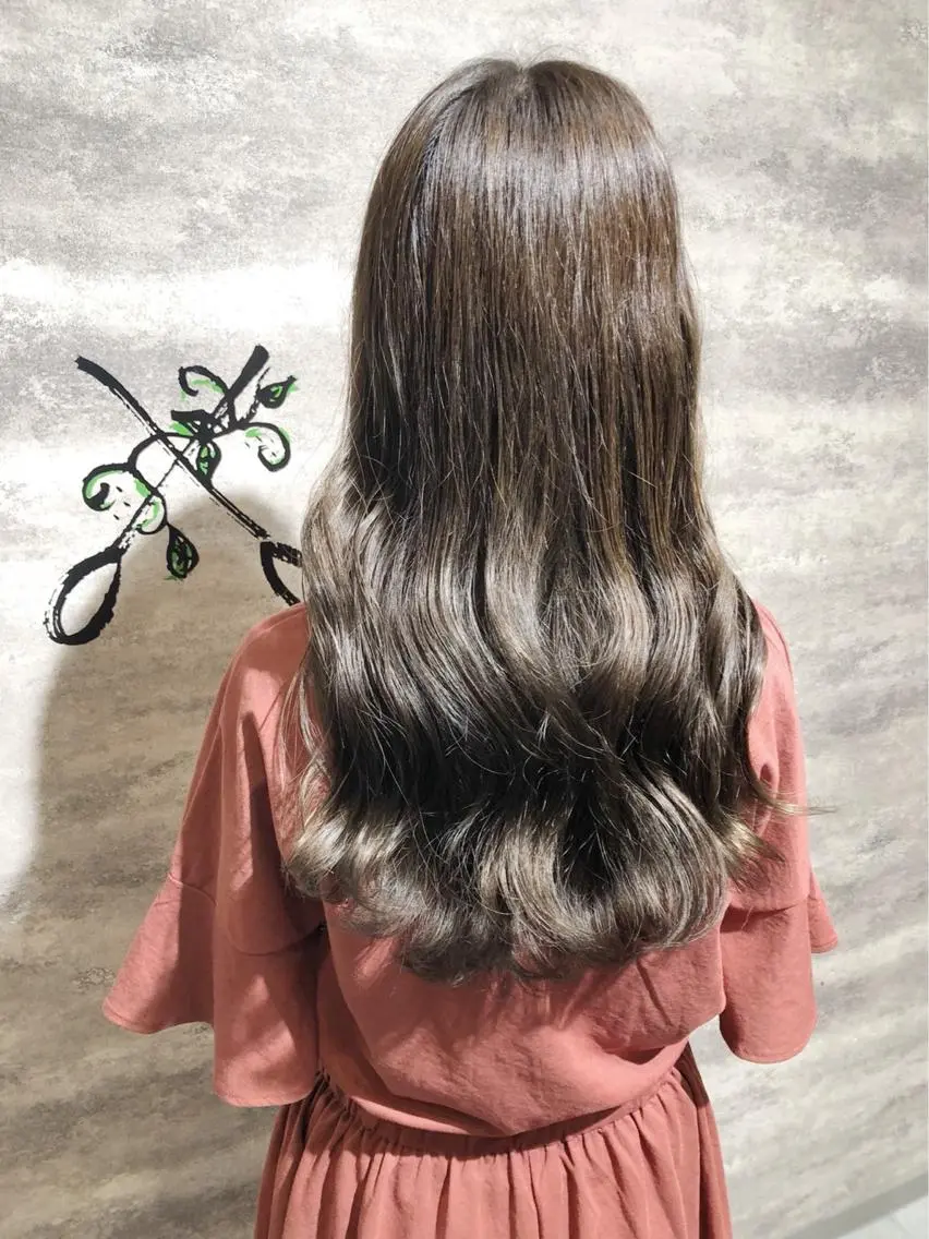 ロング カラー アッシュ ベージュカラー 🫟Blanco🫟 Color&Careのヘアスタイル