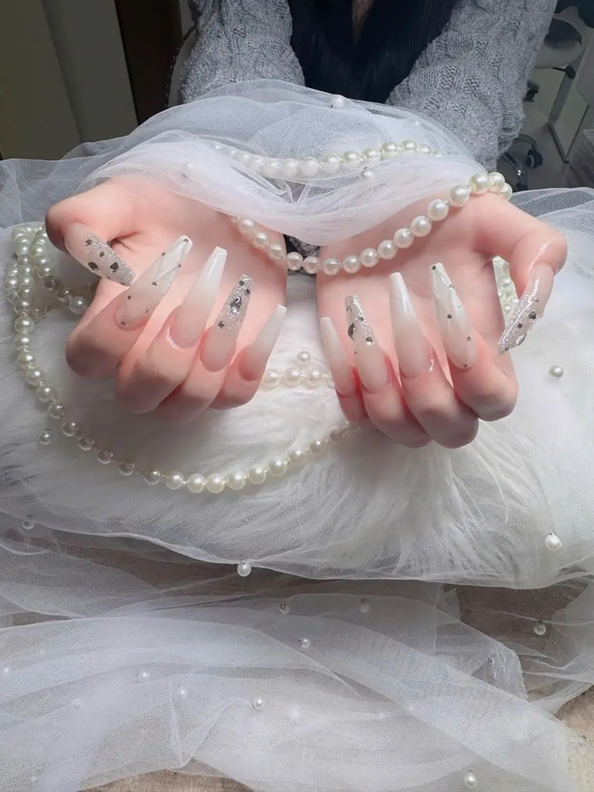 ネイル フレンチネイル ジェルネイル ハロウィン マグネットネイル ネイルチップ ハンドネイル H.baby Nail Salonのネイルデザイン
