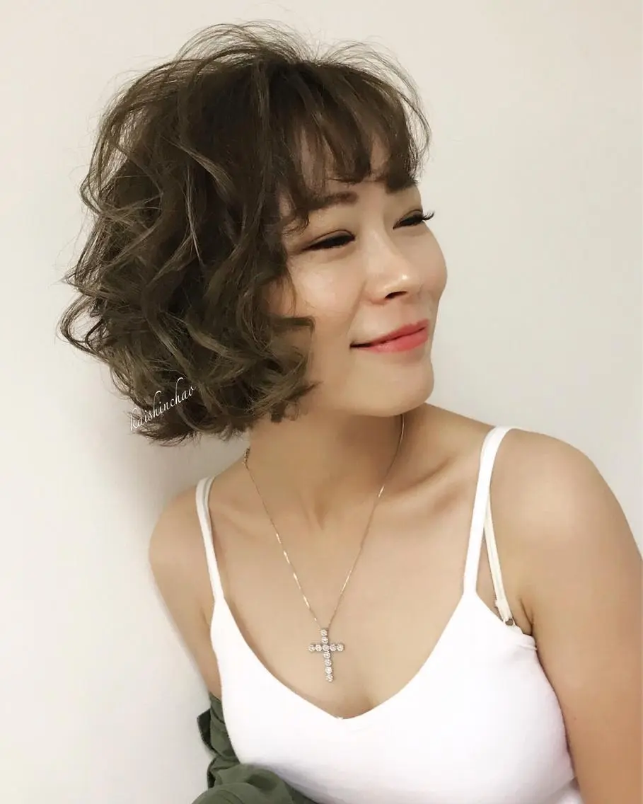 ミディアム カラー パーマ ヘアアレンジ ネイル マツエク・マツパ 吉川 宙翔のヘアスタイル