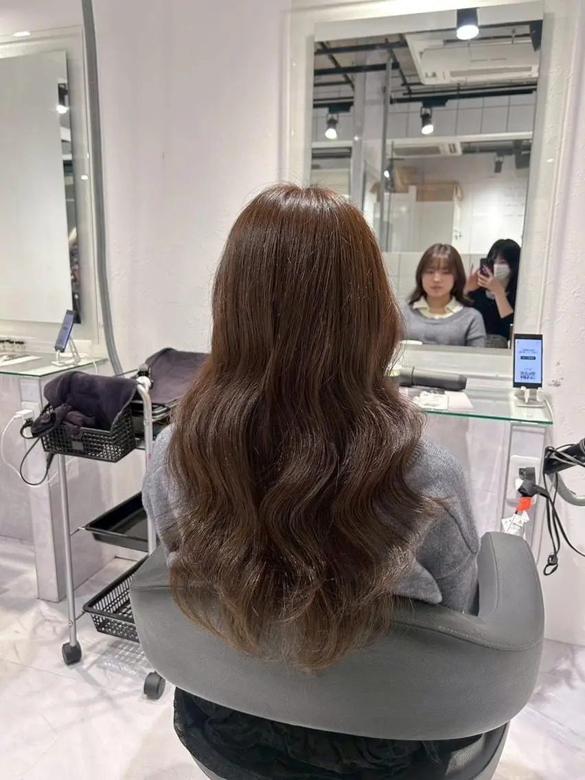 カラー 秋っぽ🤎こっくり ブラウンベージュのヘアスタイル