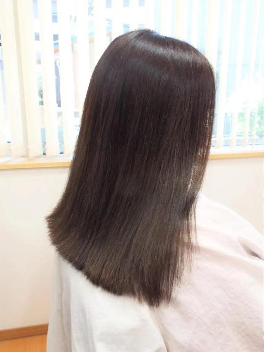 ロング カラー イルミナカラー カット ヘアカラー トリートメント 山田 達也のヘアスタイル