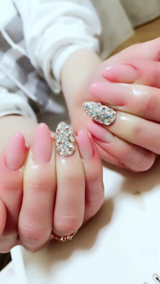ネイル グラデーション ピンク 吉冨 光恵のネイルデザイン