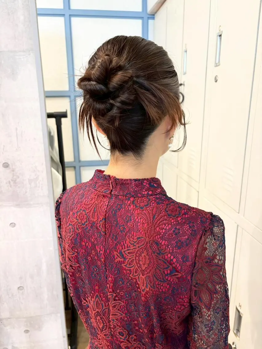 ミディアム カラー ヘアアレンジ 切りっぱなしボブ 丸みショート ベージュカラー ショコラベージュ 透明感カラー N° aria 三軒茶屋のその他イメージ