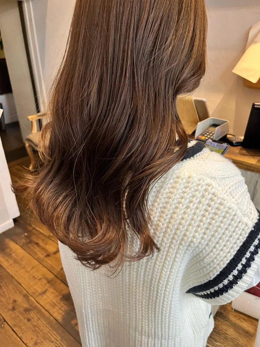 セミロング カラー カット ヘアカラー ツチダ カホのヘアスタイル
